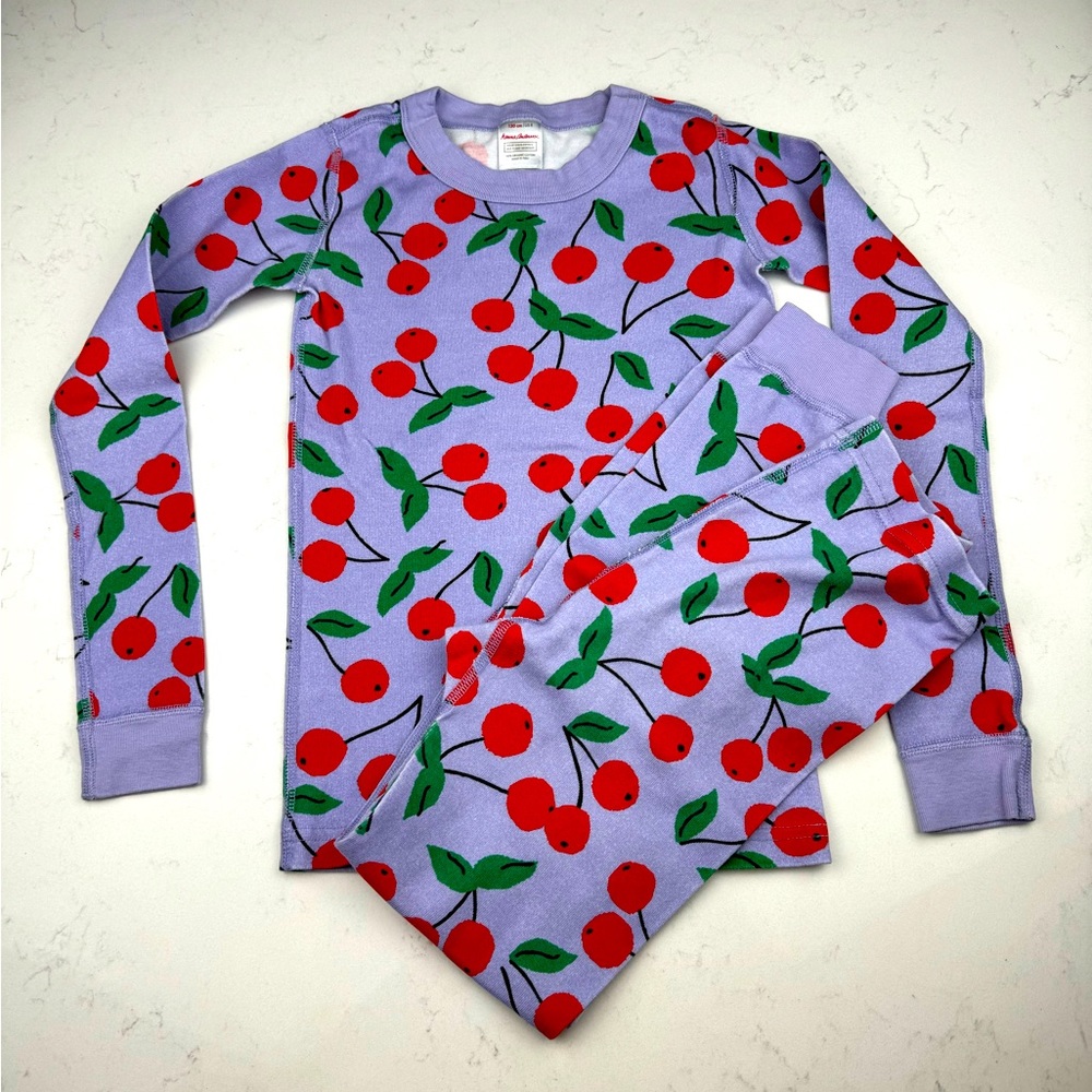 Hanna Andersson pajama set, “cherry cheer“ 130 CM, US 8